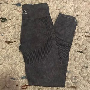 charcoal grey leggings